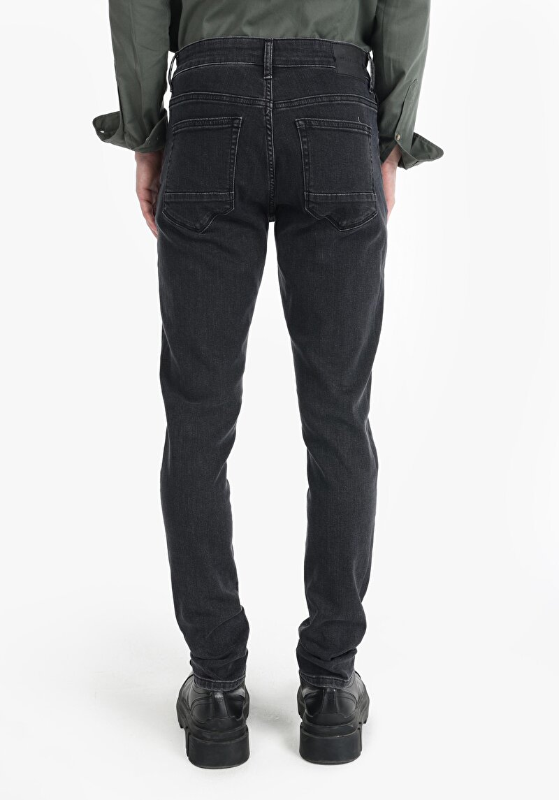 Imagine a Blugi Din Denim Pentru Bărbați Cu Talie Joasă Și Talie İngustă Slim Fit