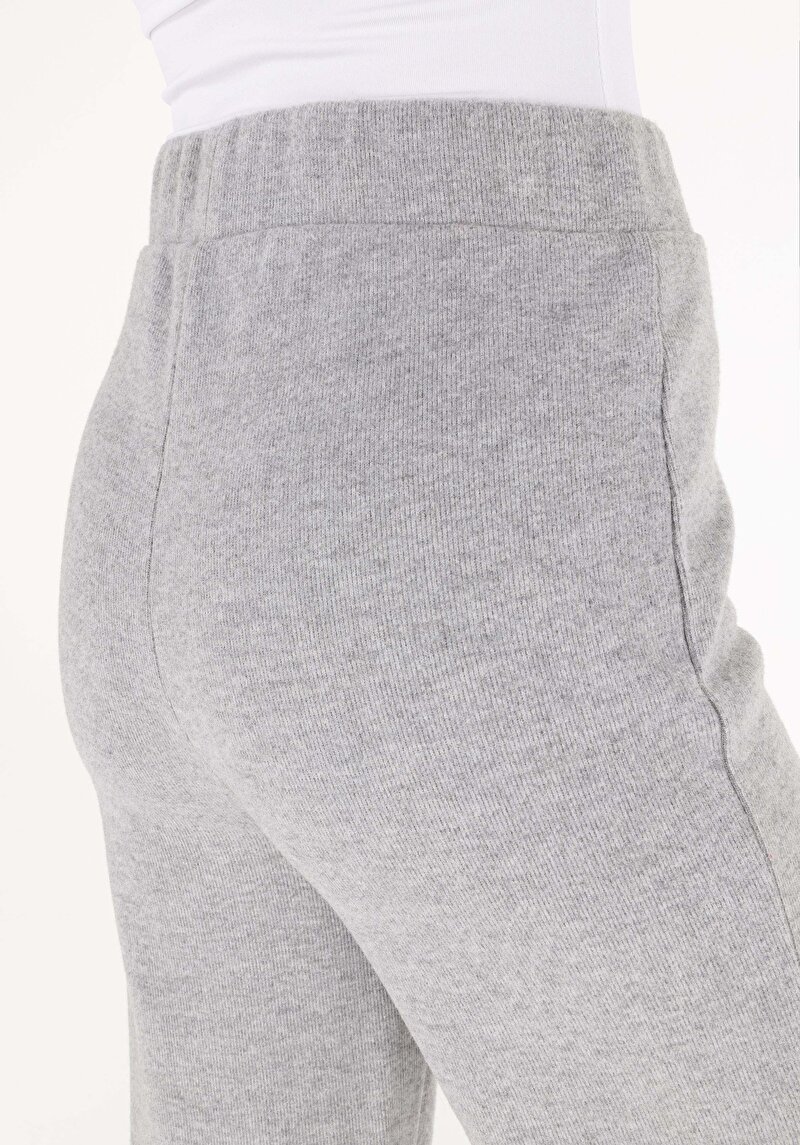 Afișați detalii pentru Pantaloni De Trening De Dama Gri Regular Fit  Cl1070462