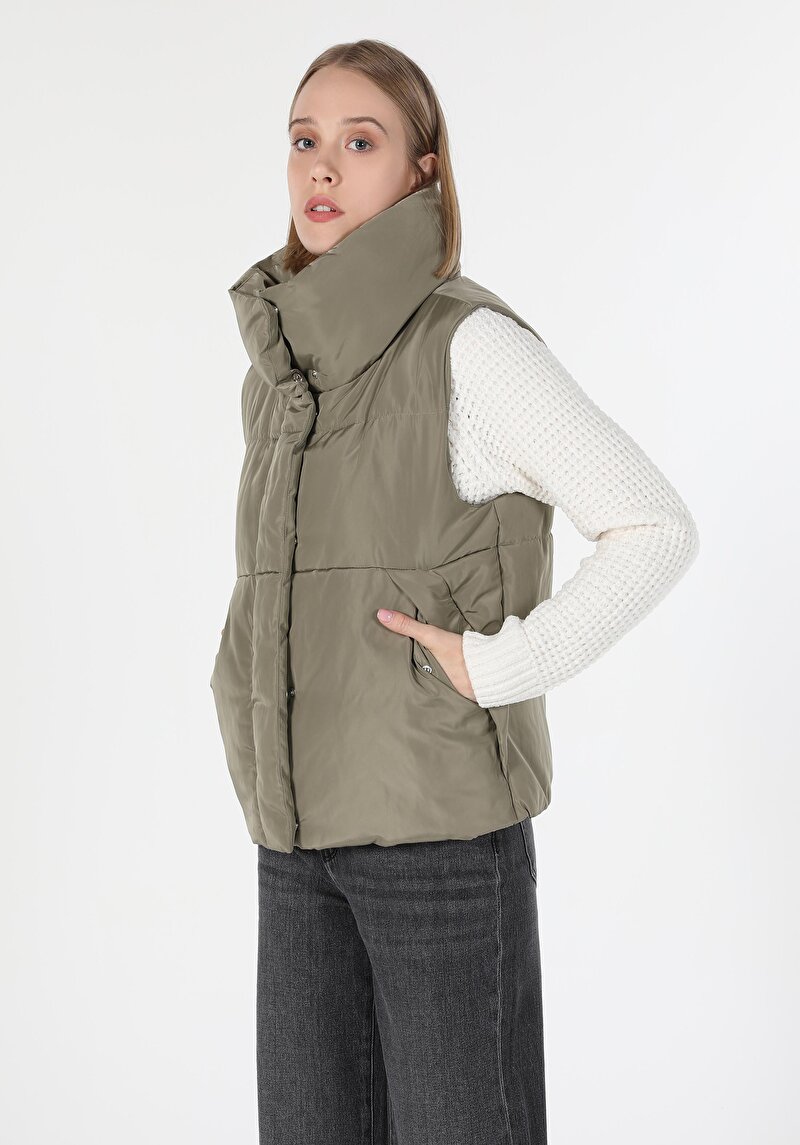 Imagine a Vesta De Dama Verde Regular Fit Cl1060229