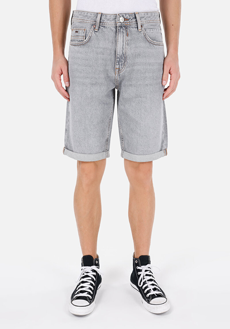 Imagine a Regular Fit Talie Medie Pantaloni Scurți De Jean Gri Pentru Bărbați