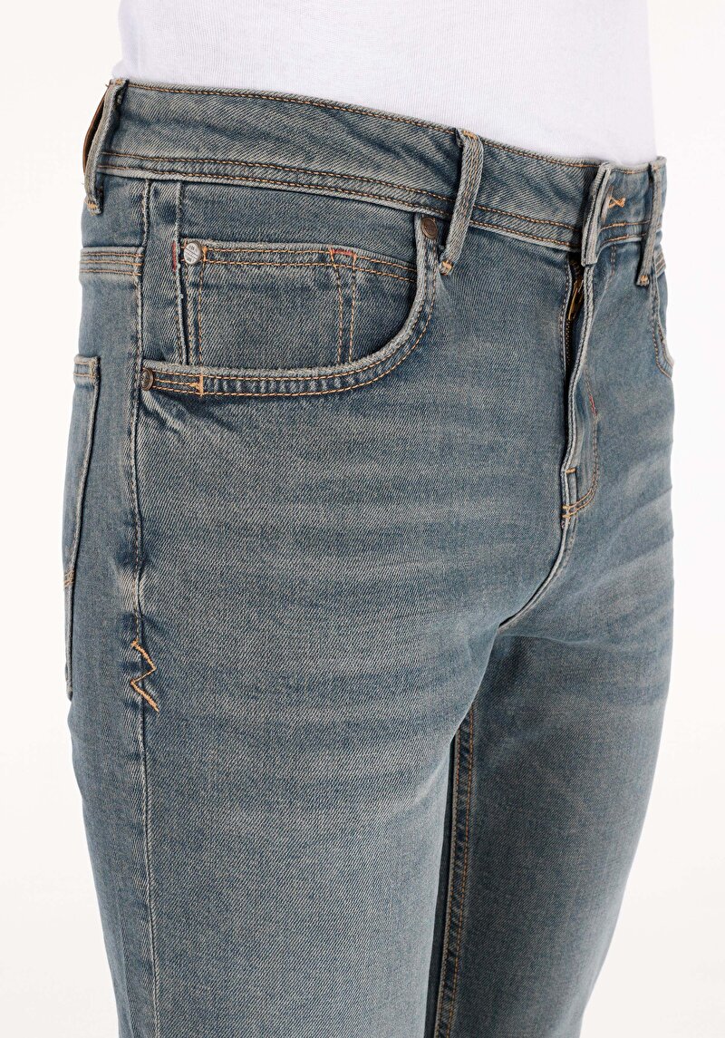 Afișați detalii pentru Pantaloni De Barbati Albastru Inchis Straight Fit 044 Karl Cl1070555