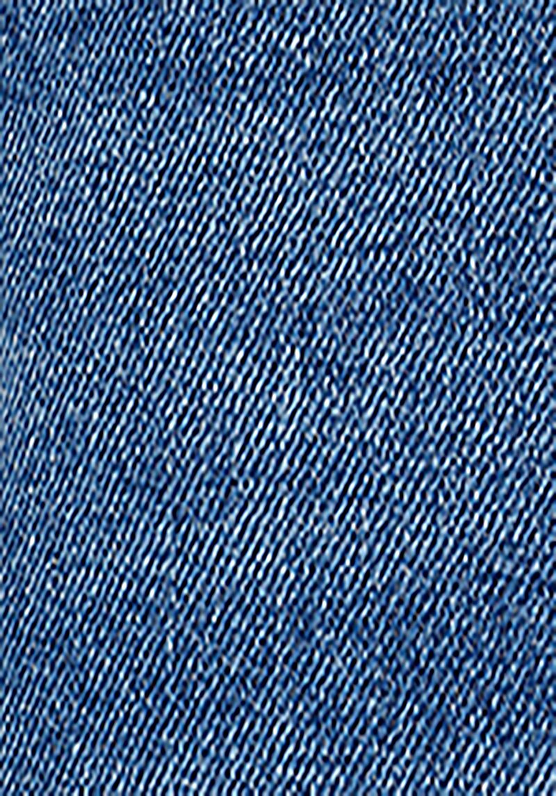 Afișați detalii pentru Regular Fit Talie Înaltă Pantaloni Scurți De Jean Indigo Pentru Femei