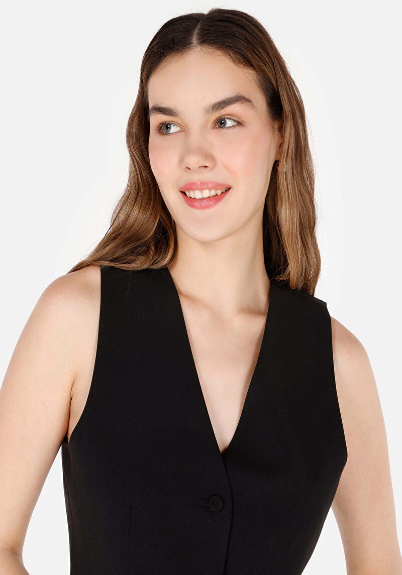 Imagine a Regular Fit Cămașă Neagră Fără Mâneci Pentru Femei Cu Decolteu În V