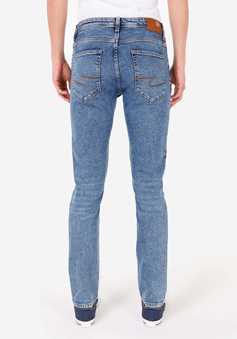 Afișați detalii pentru Pantaloni De Barbati Albastru Inchis Straight Fit 044 Karl Cl1070590