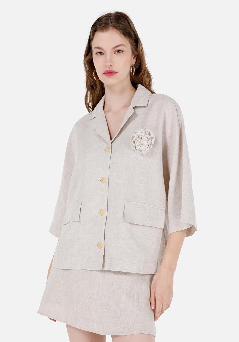 Imagine a Regular Fit V-Neck Drept Cămașă Cu Mânecă Lungă Bej Pentru Femei