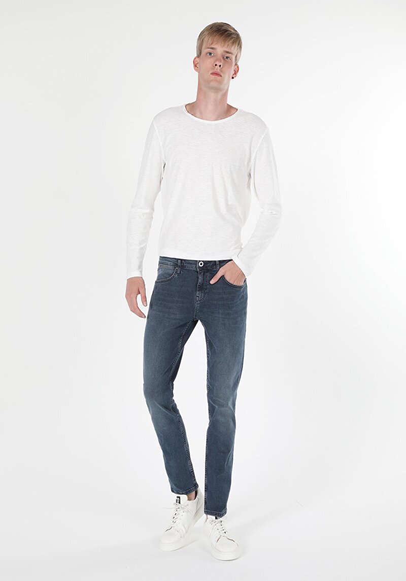 Imagine a Pantaloni De Barbati Denim Straight Fit 044 Karl Cl1060465