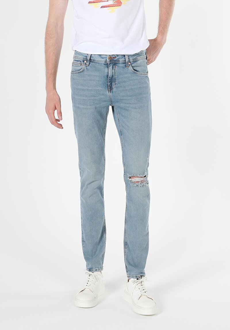 Afișați detalii pentru Pantaloni De Barbati Albastru Deschis Straight Fit 044 Karl Cl1059204