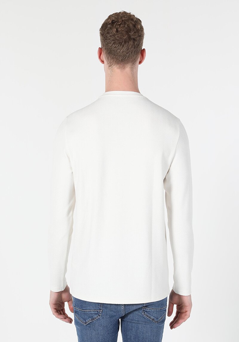 Imagine a Tricou Cu Maneca Lunga De Barbati Alb Regular Fit Cl1060482