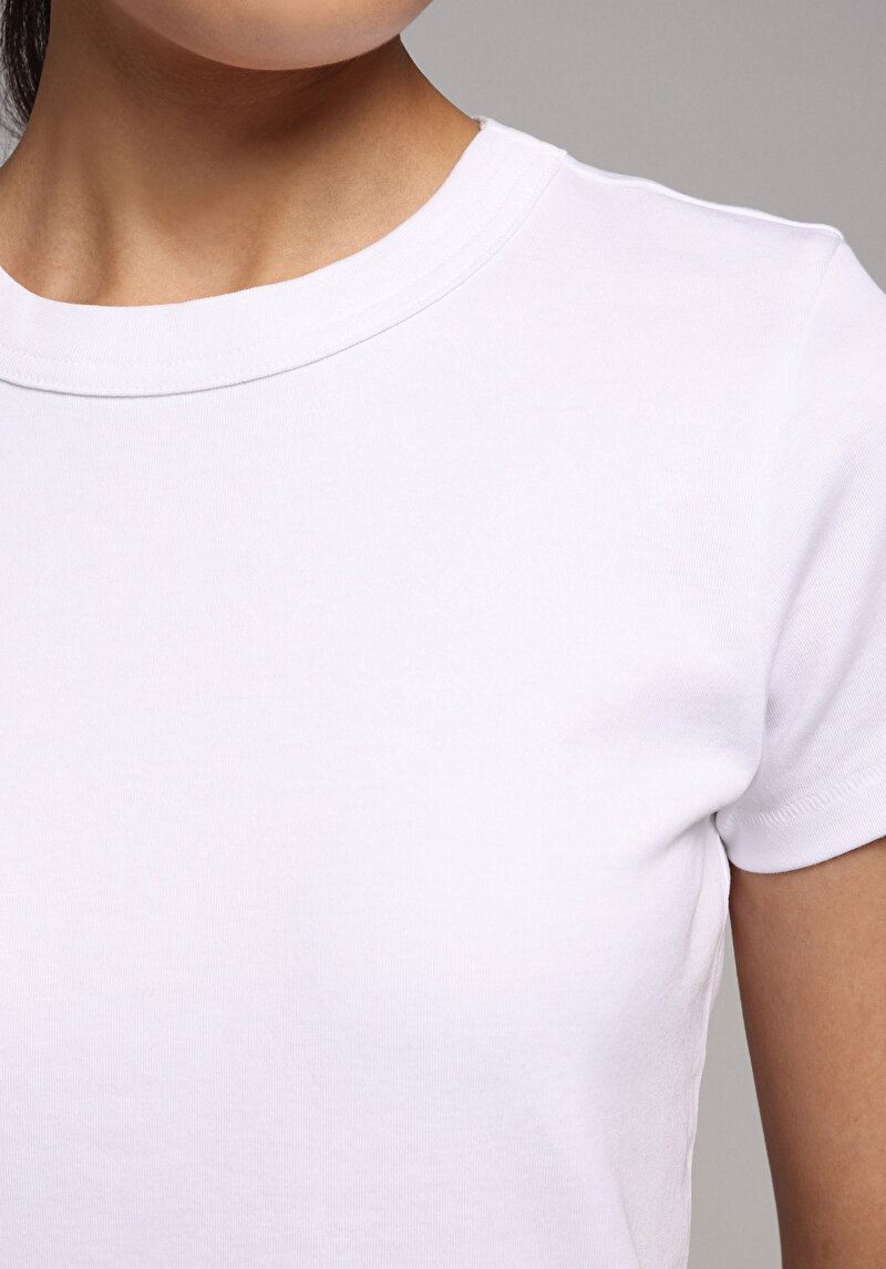 Imagine a Tricou Cu Maneca Scurta De Dama Alb Slim Fit Cl1068567