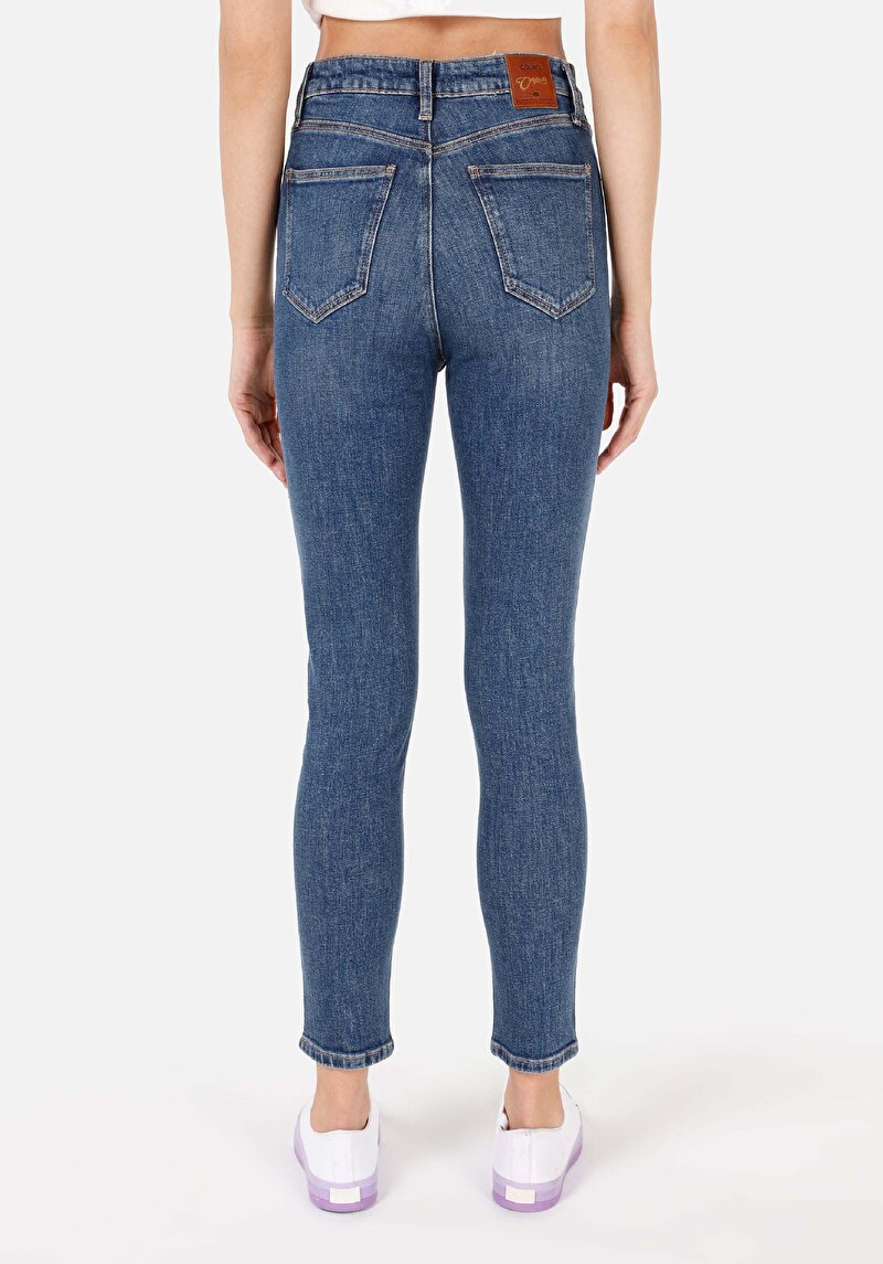 Imagine a Blugi Skinny Fit Indigo Pentru Femei