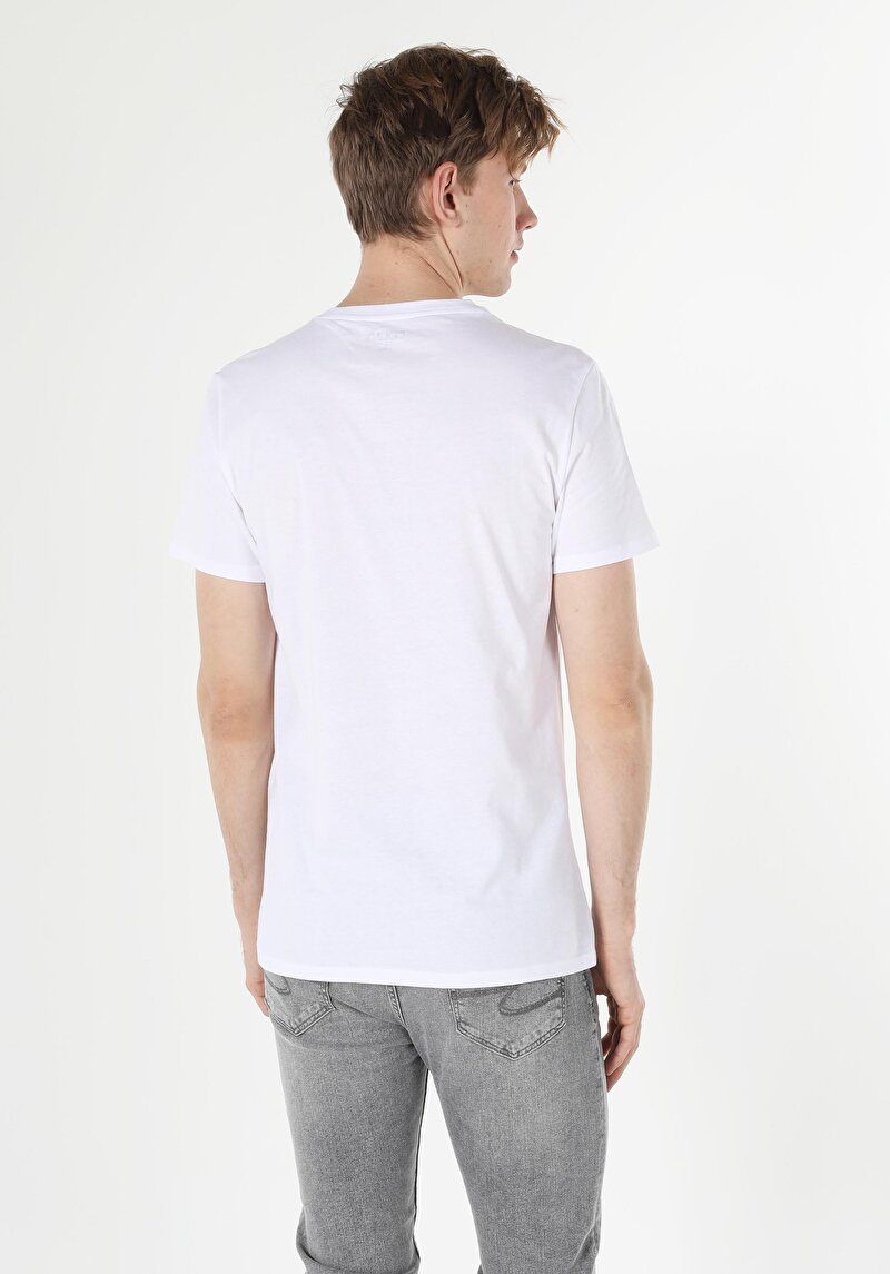 Imagine a Tricou Cu Maneca Scurta De Barbati Alb Regular Fit Cl1057124