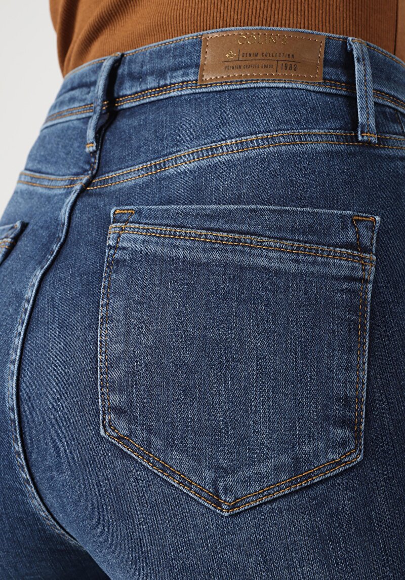 Afișați detalii pentru Slim Fit Talie Medie Picior Drept Blugi Din Denim Pentru Femei