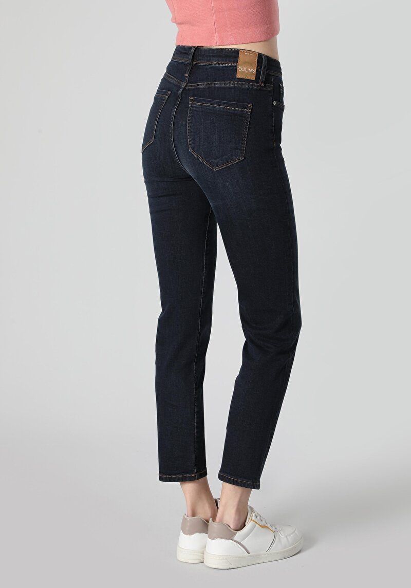 Imagine a Slim Fit Talie Medie Picior Drept Blugi Indigo Închis Pentru Femei