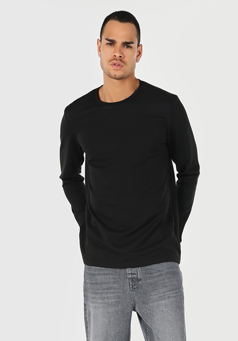 Imagine a Tricou Cu Maneca Lunga De Barbati Negru Regular Fit  Cl1057320