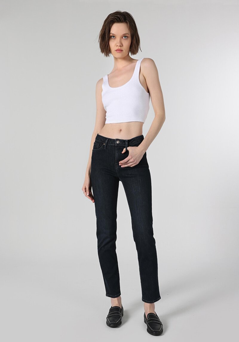 Afișați detalii pentru Slim Fit Talie Medie Picior Drept Blugi Indigo Închis Pentru Femei