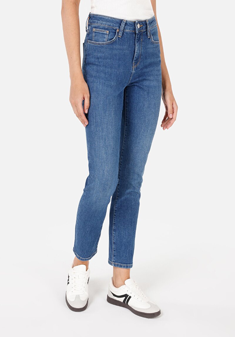 Afișați detalii pentru Slim Fit Mid Waist Straight Leg Blugi İndigo Pentru Femei