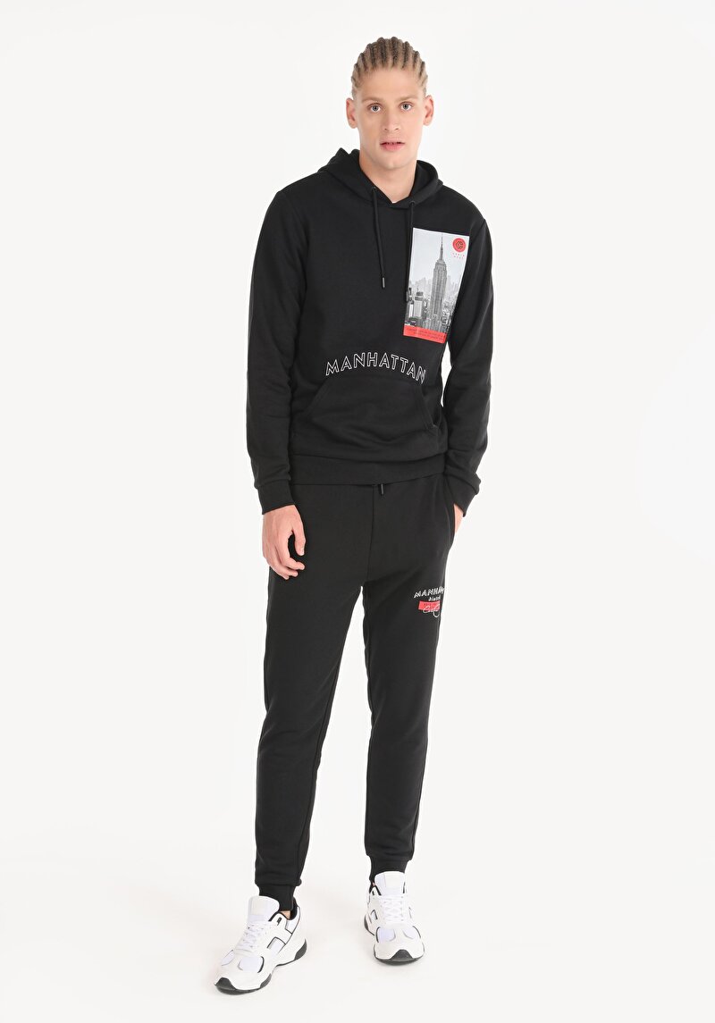 Afișați detalii pentru Hanorac Negru Pentru Bărbați Regular Fit