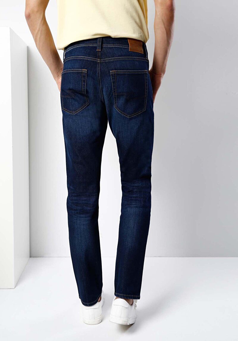 Afișați detalii pentru Pantaloni De Barbati Denim Straight Fit 044 Karl Cl1019140