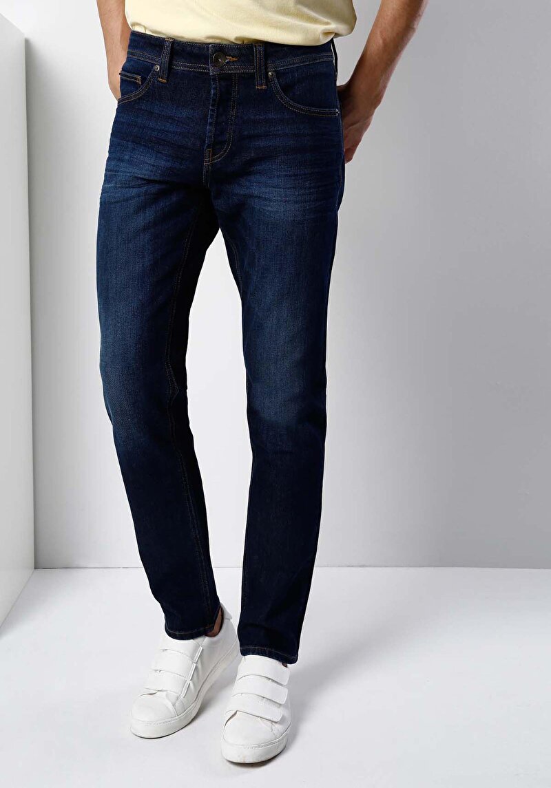 Afișați detalii pentru Pantaloni De Barbati Denim Straight Fit 044 Karl Cl1019140