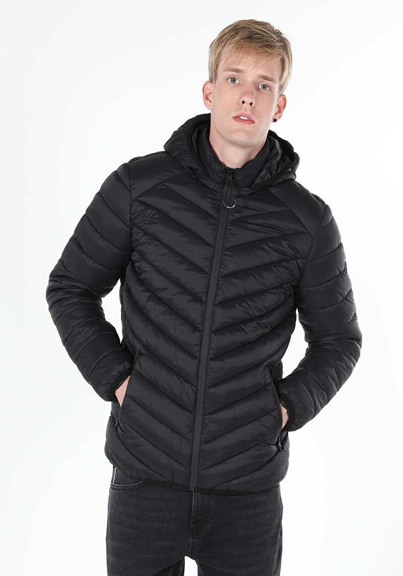 Imagine a Palton Negru Pentru Bărbați Slim Fit