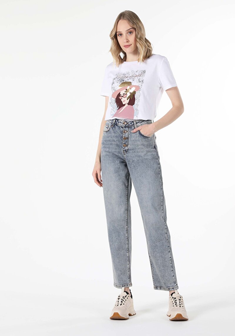 Imagine a Tricou Cu Maneca Scurta De Dama Alb Regular Fit  Cl1059058