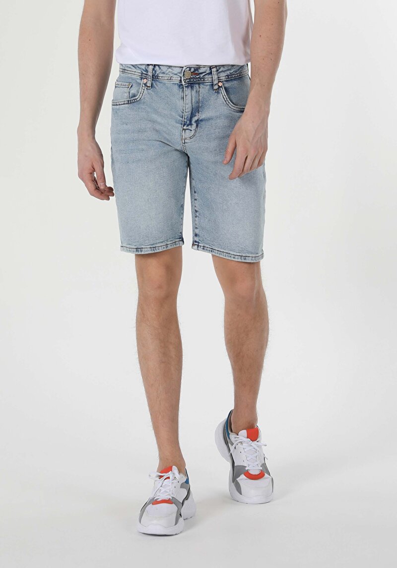 Imagine a Short / Pantaloni Scurti De Barbati Albastru Straight Fit 044 Karl Cl1059345