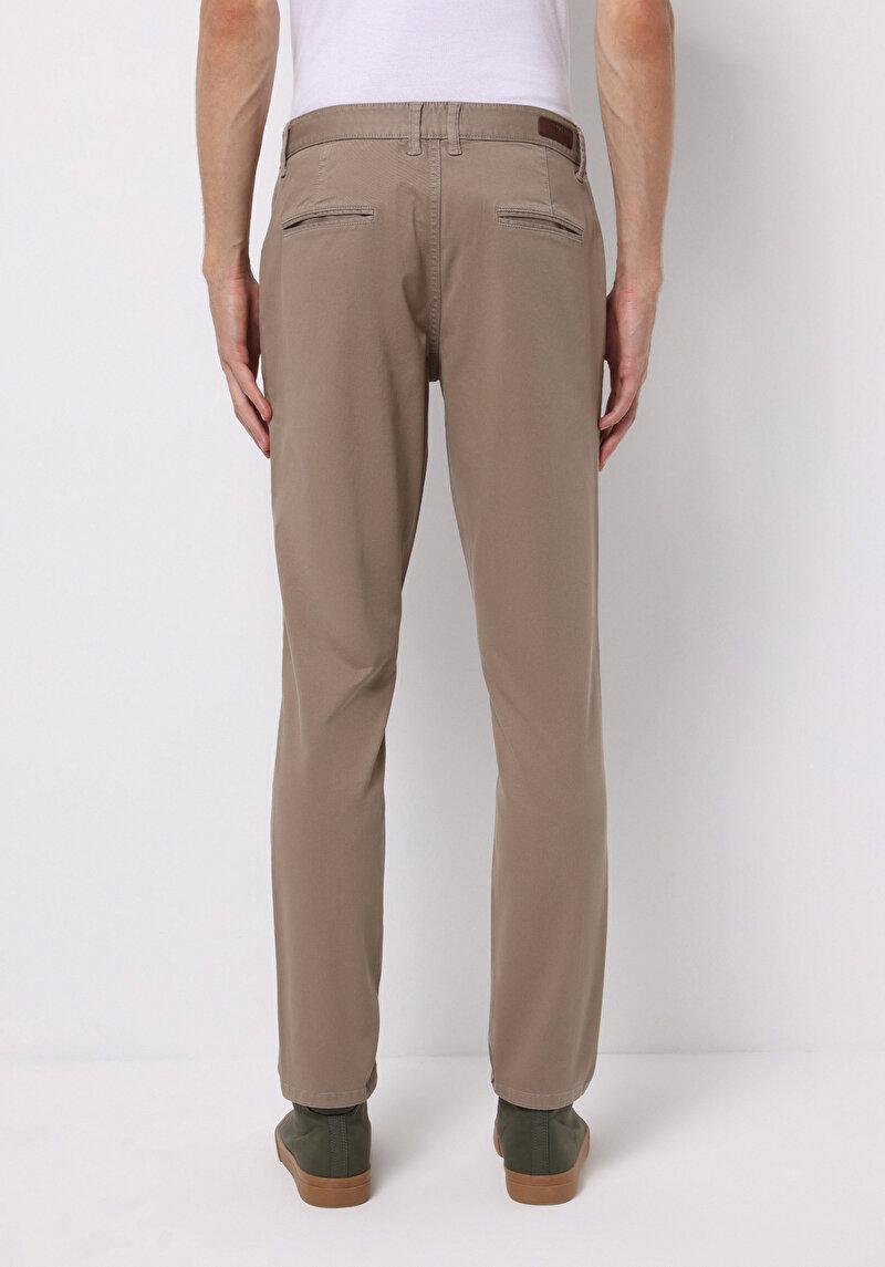 Imagine a Pantaloni De Barbati Bej Slim Fit Cl1049749