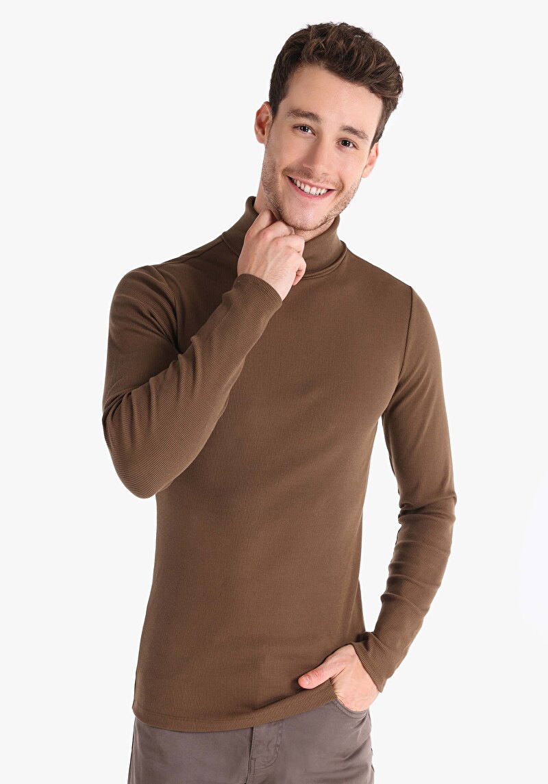Imagine a Tricou Cu Maneca Lunga De Barbati Maro Slim Fit Cl1049854
