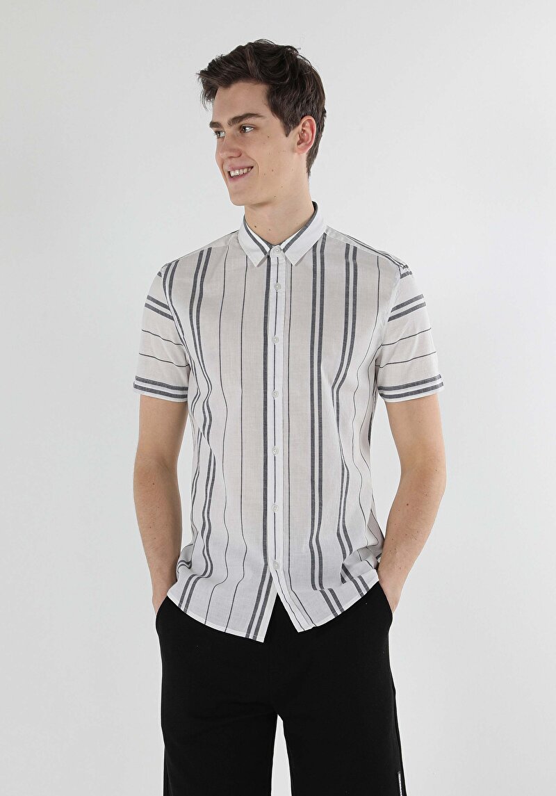 Afișați detalii pentru Camasa Cu Maneca Scurta De Barbati Alb Slim Fit  Cl1056707