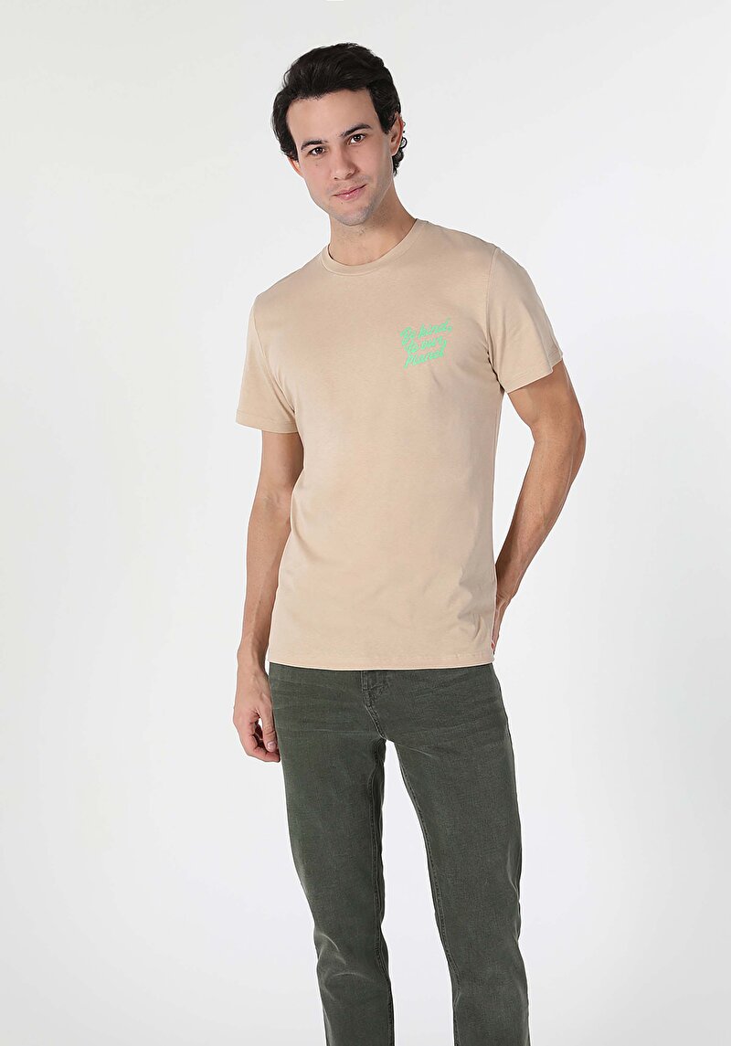 Imagine a Regular Fit Round Neck Imprimat Tricou Cu Mânecă Scurtă Bej Pentru Bărbați