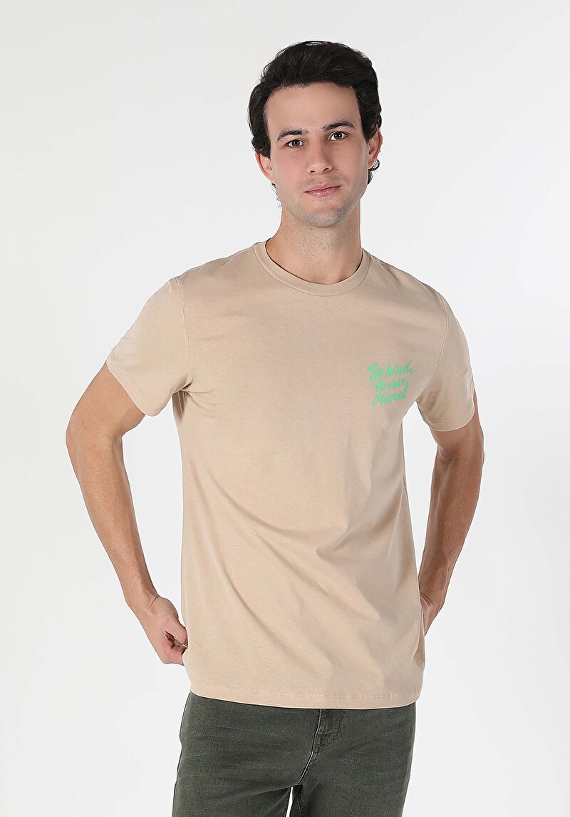 Afișați detalii pentru Regular Fit Round Neck Imprimat Tricou Cu Mânecă Scurtă Bej Pentru Bărbați