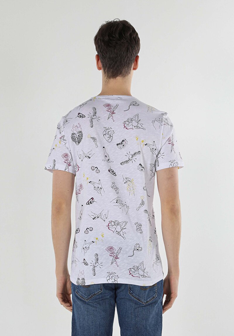 Afișați detalii pentru Regular Fit Round Neck Printed Tricou Alb Cu Mânecă Scurtă Pentru Bărbați