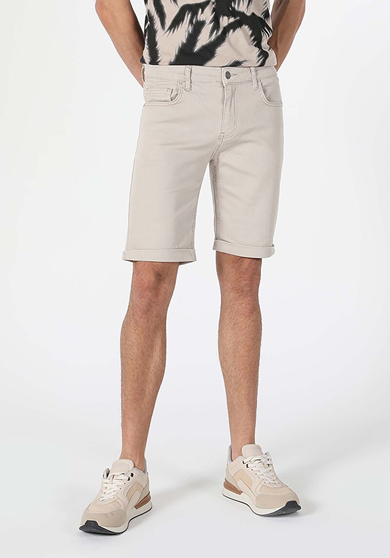 Afișați detalii pentru Regular Fit Talie Medie Pantaloni Scurți Bej Pentru Bărbați