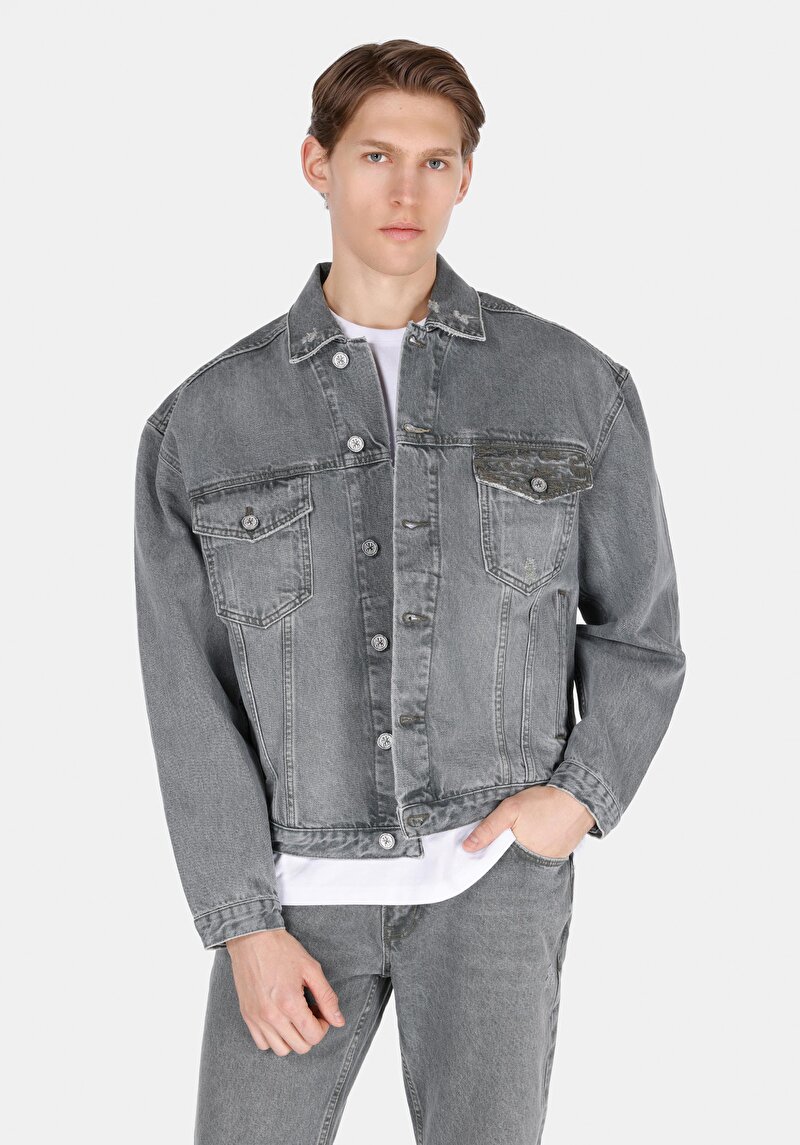 Imagine a Jachetă Neagră Pentru Bărbați Oversize Fit Cu Nasturi Și Fără Căptușeală