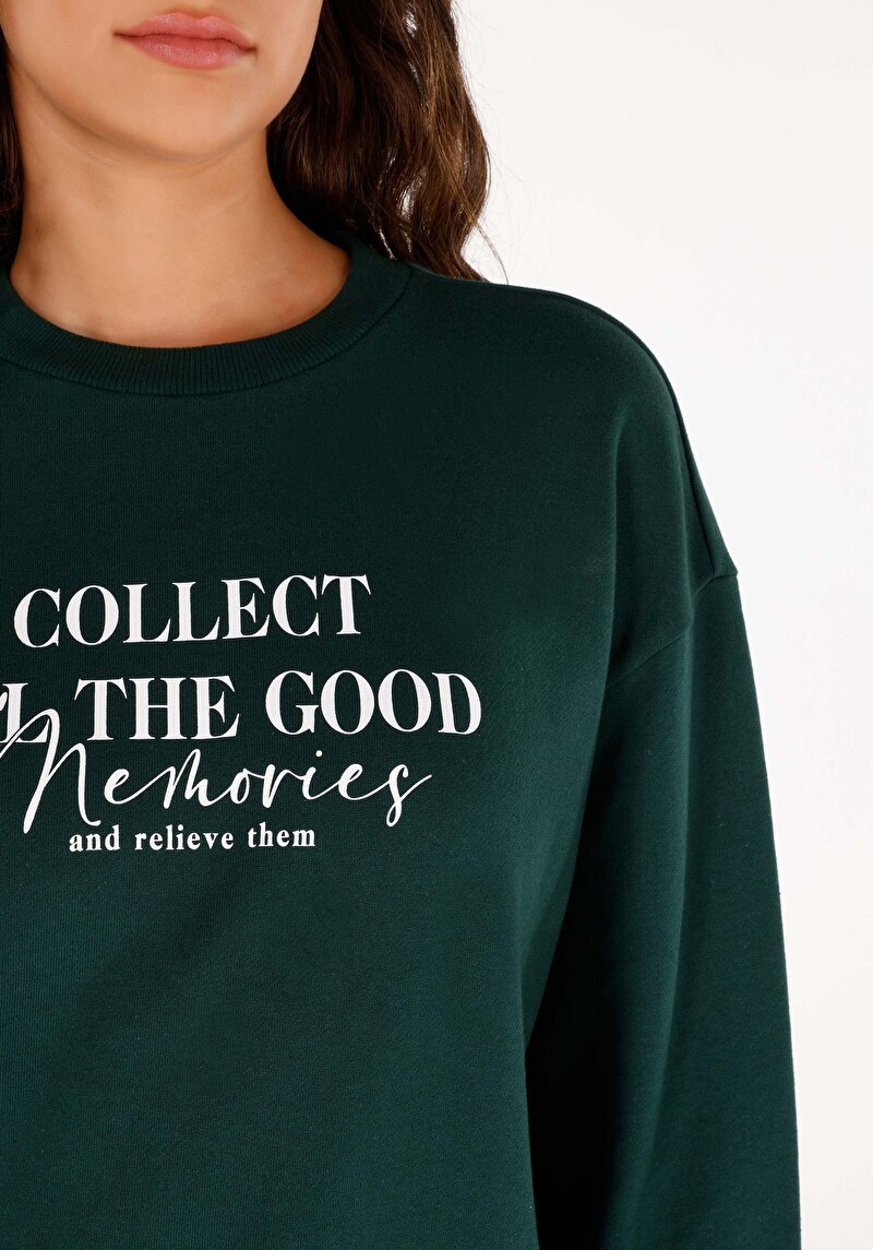 Afișați detalii pentru Regular Fit Round Neck Imprimeu Hanorac Verde Pentru Femei