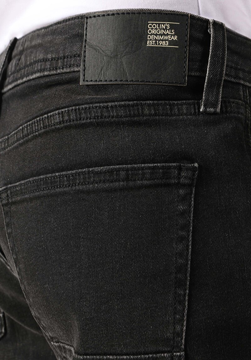 Afișați detalii pentru Pantaloni De Barbati Albastru Marin Straight Fit 044 Karl Cl1062410