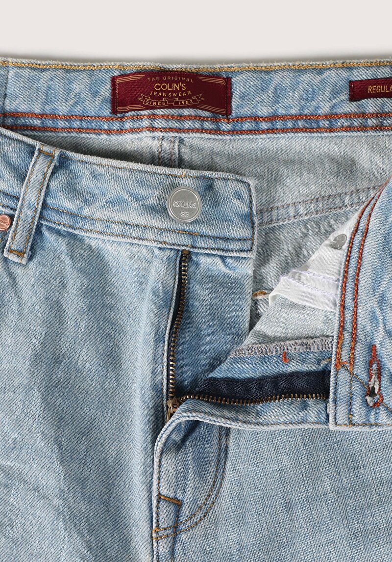 Afișați detalii pentru Blugi Scurti De Barbati Albastru Regular Fit 045 DAVID