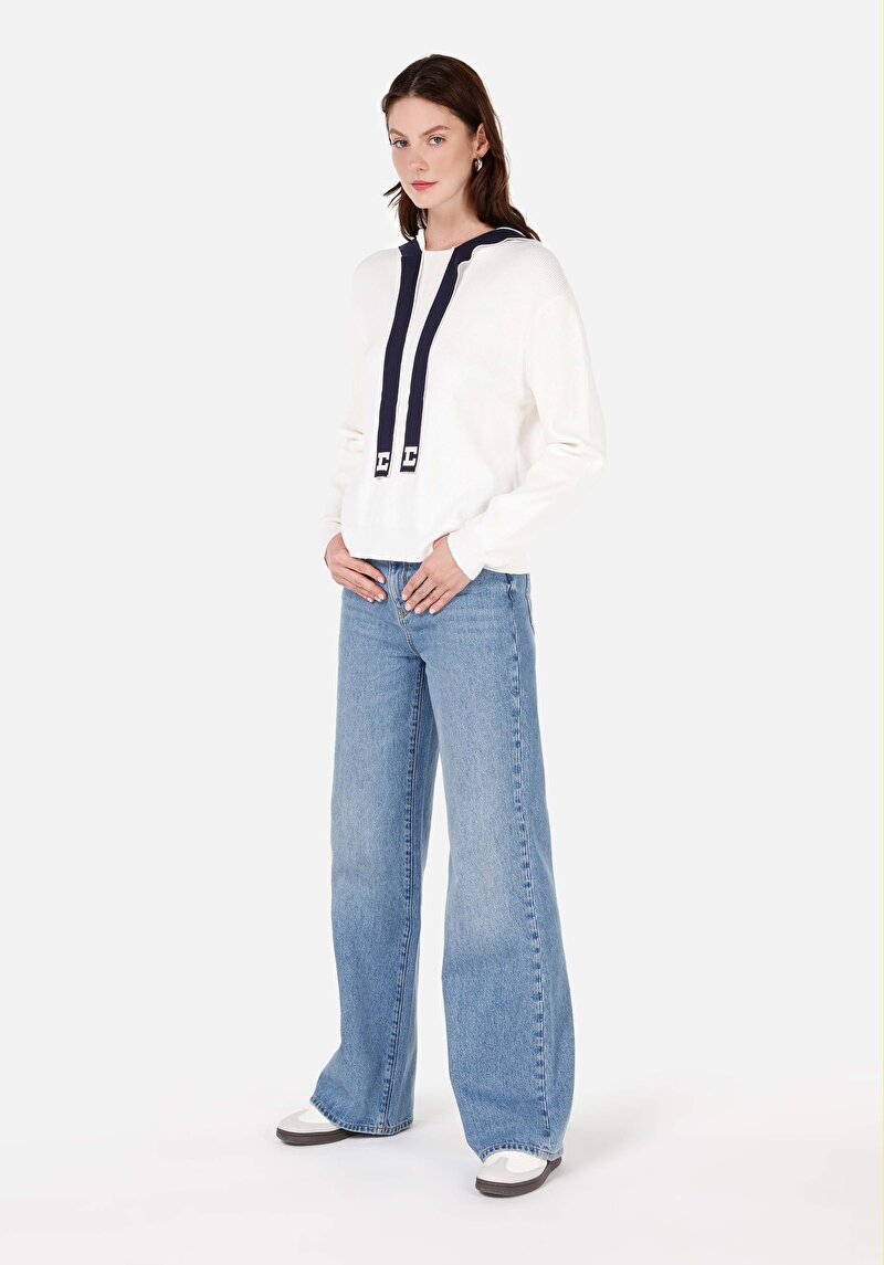 Afișați detalii pentru Pulover Alb Cu Glugă Pentru Femei Cu Glugă Regular Fit