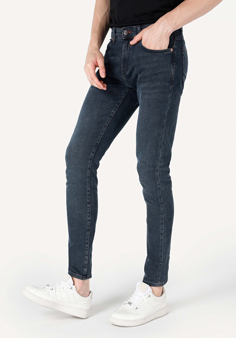 Afișați detalii pentru Slim Fit Talie Joasă Picior Îngust Blugi İndigo Închis Pentru Bărbați