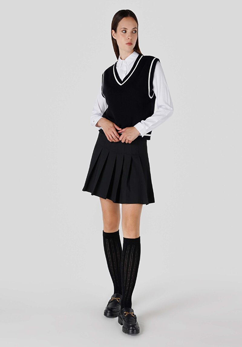 Imagine a Pulover De Dama Negru Regular Fit Cl1065258