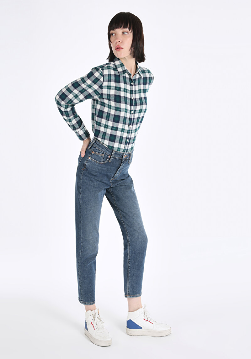 Imagine a Slim Fit Mid Waist Slim Leg Blugi İndigo Pentru Femei