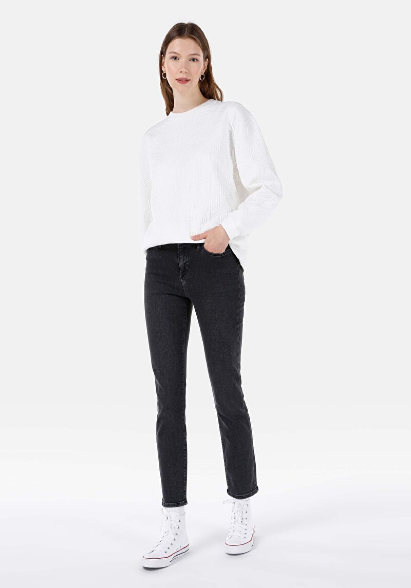 Afișați detalii pentru Blugi Negri Pentru Femei Slim Fit