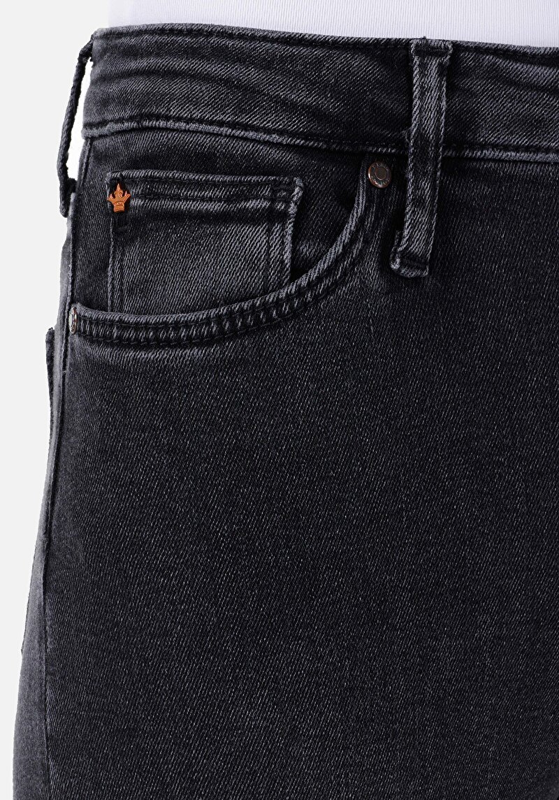 Afișați detalii pentru Blugi Negri Pentru Femei Slim Fit