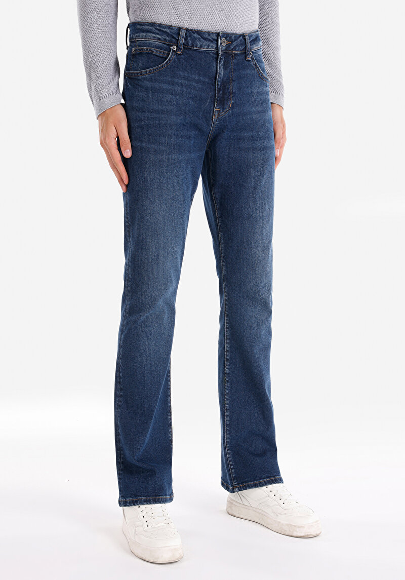 Imagine a Blugi Bleumarin Pentru Bărbați Regular Fit