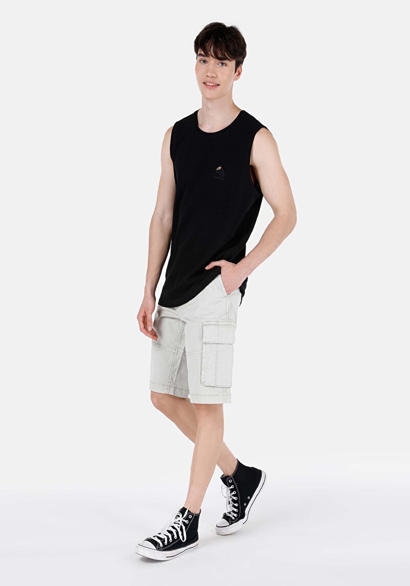 Imagine a Short / Pantaloni Scurti De Barbati Alb Regular Fit Cl1069316