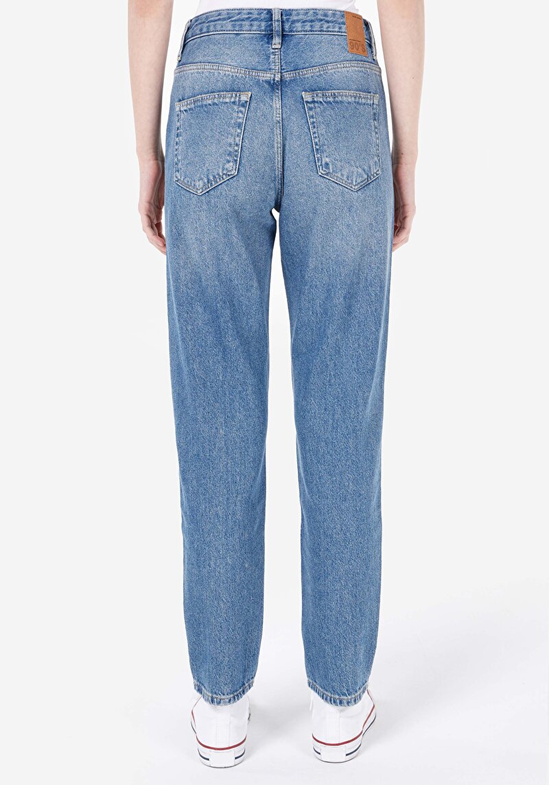 Imagine a Mom Fit Slim Leg Blugi İndigo Pentru Femei