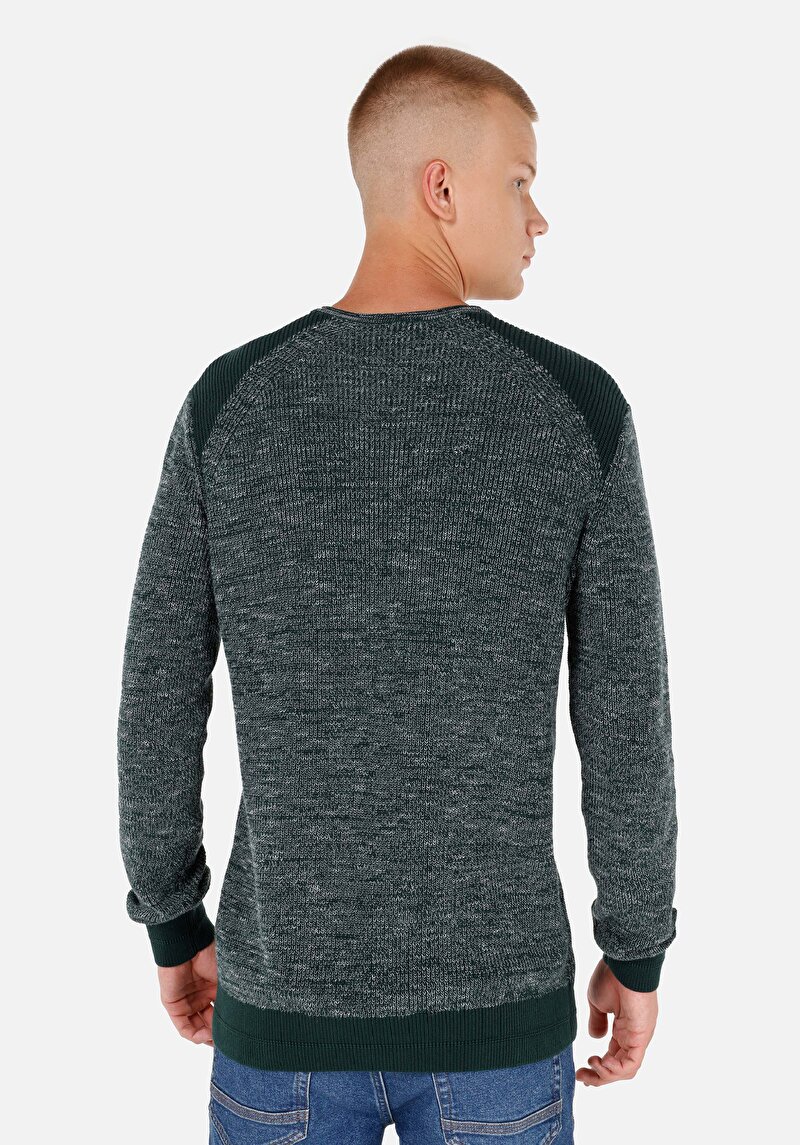 Imagine a Pulover De Barbati Verde Regular Fit Cl1069881