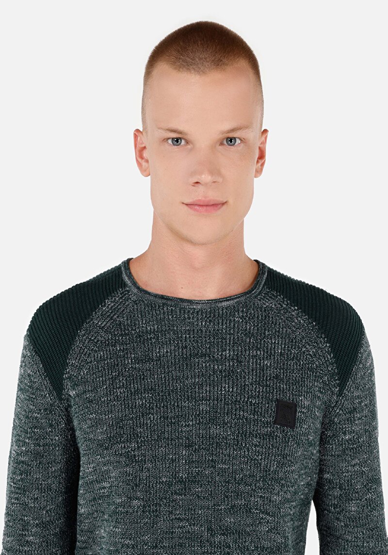 Imagine a Pulover De Barbati Verde Regular Fit Cl1069881