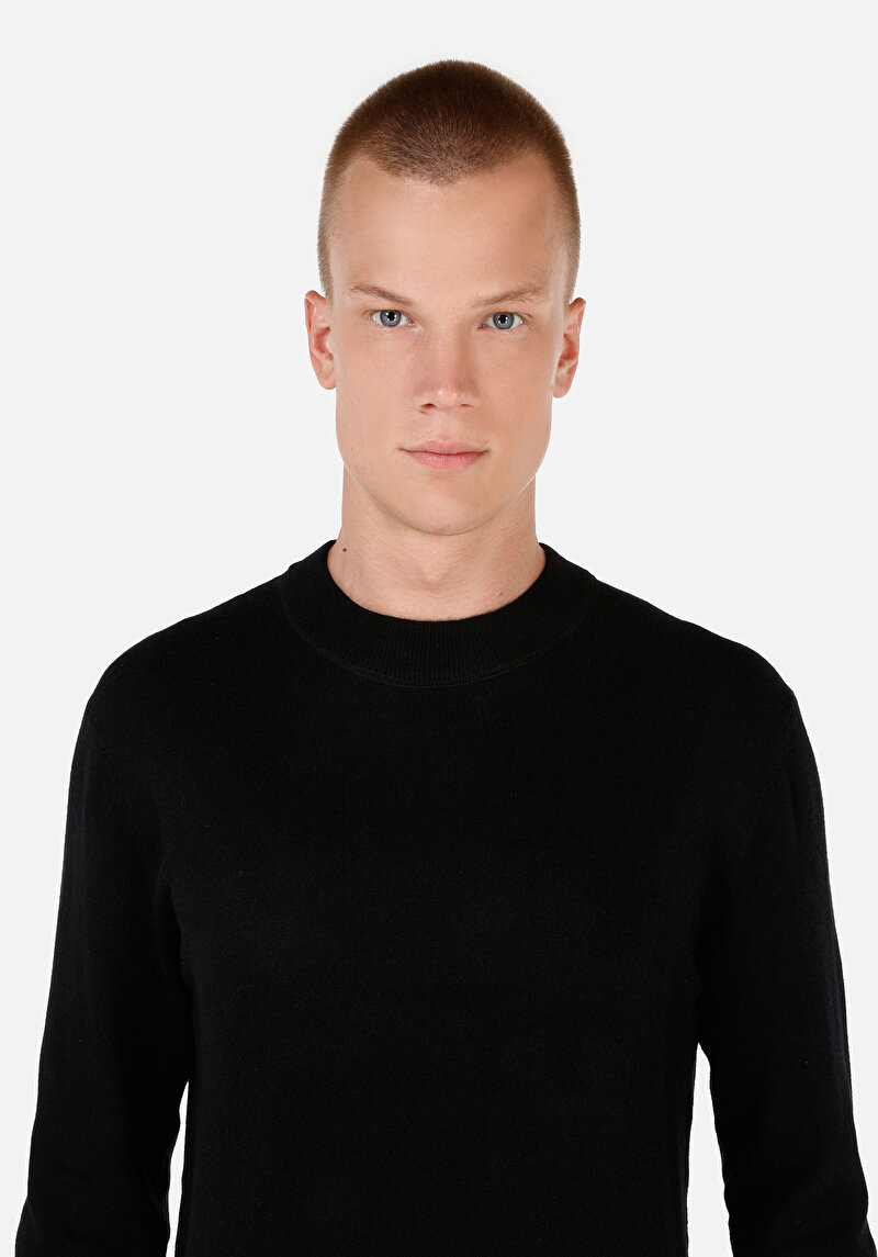 Afișați detalii pentru Pulover Negru Pentru Bărbați Regular Fit Round Neck Jacquard