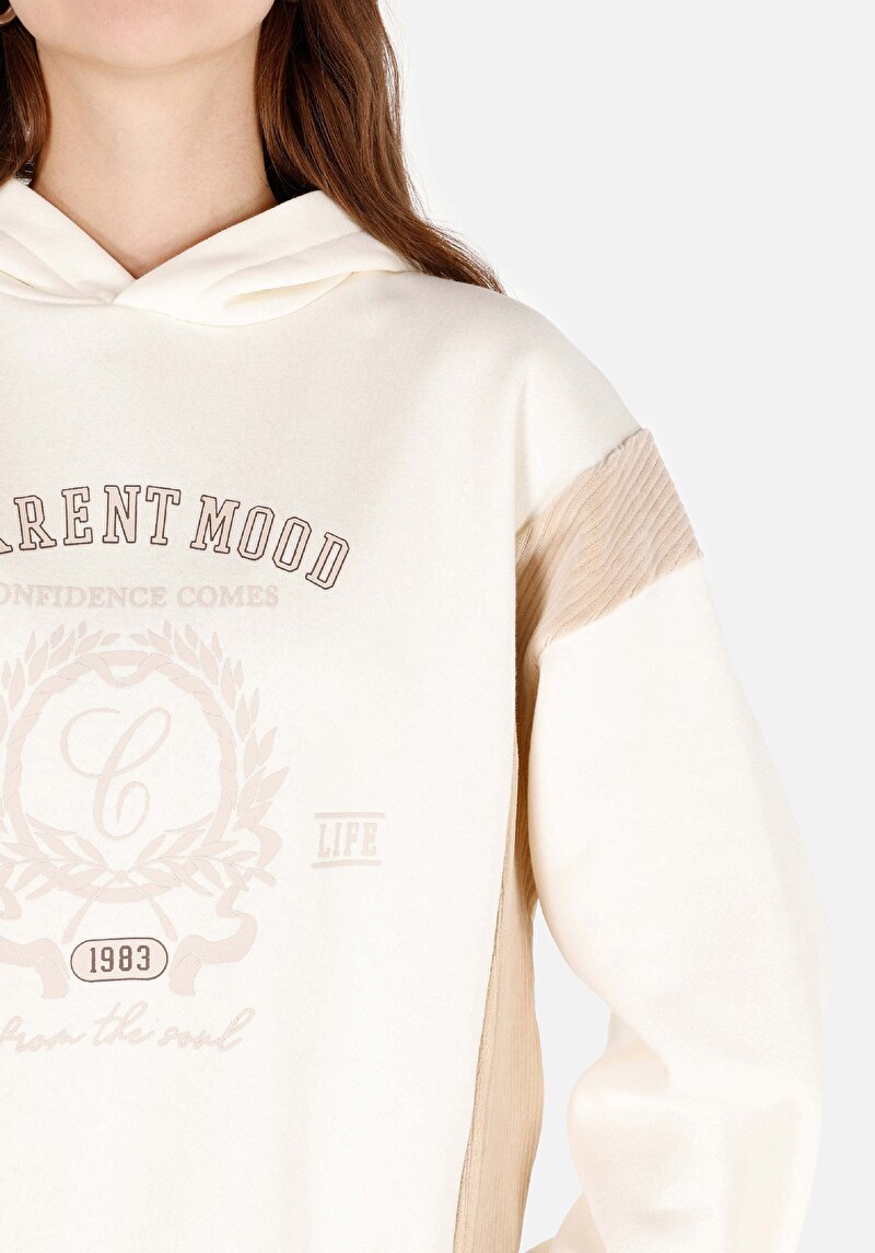 Afișați detalii pentru Regular Fit Hanorac Ecru Pentru Femei Cu Glugă